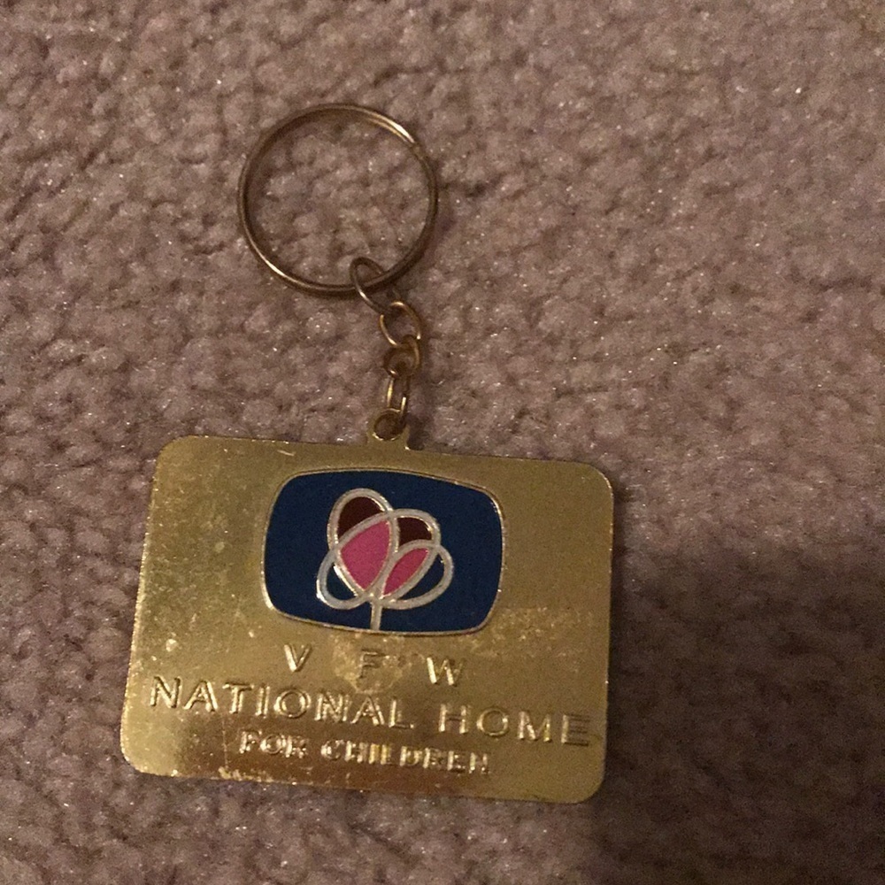 🎁american flag/VFW Home for Children keychain - Picture 2 of 2